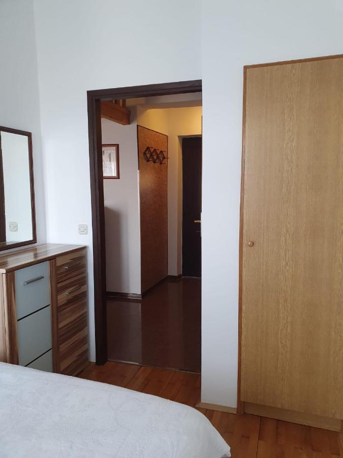 Apartment With Terace And Sea View Marica Крк Экстерьер фото